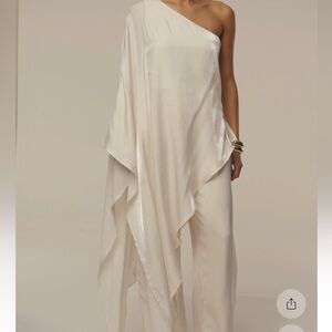 Elegant Cream One-Shoulder Tunic Top